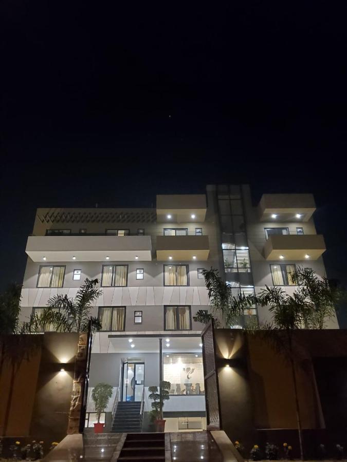 Hotel The Golf 1 Lucknow Exterior photo